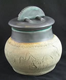 clay pot with lid